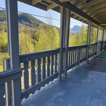 Holiday Home Villa Gol 别墅 高尔